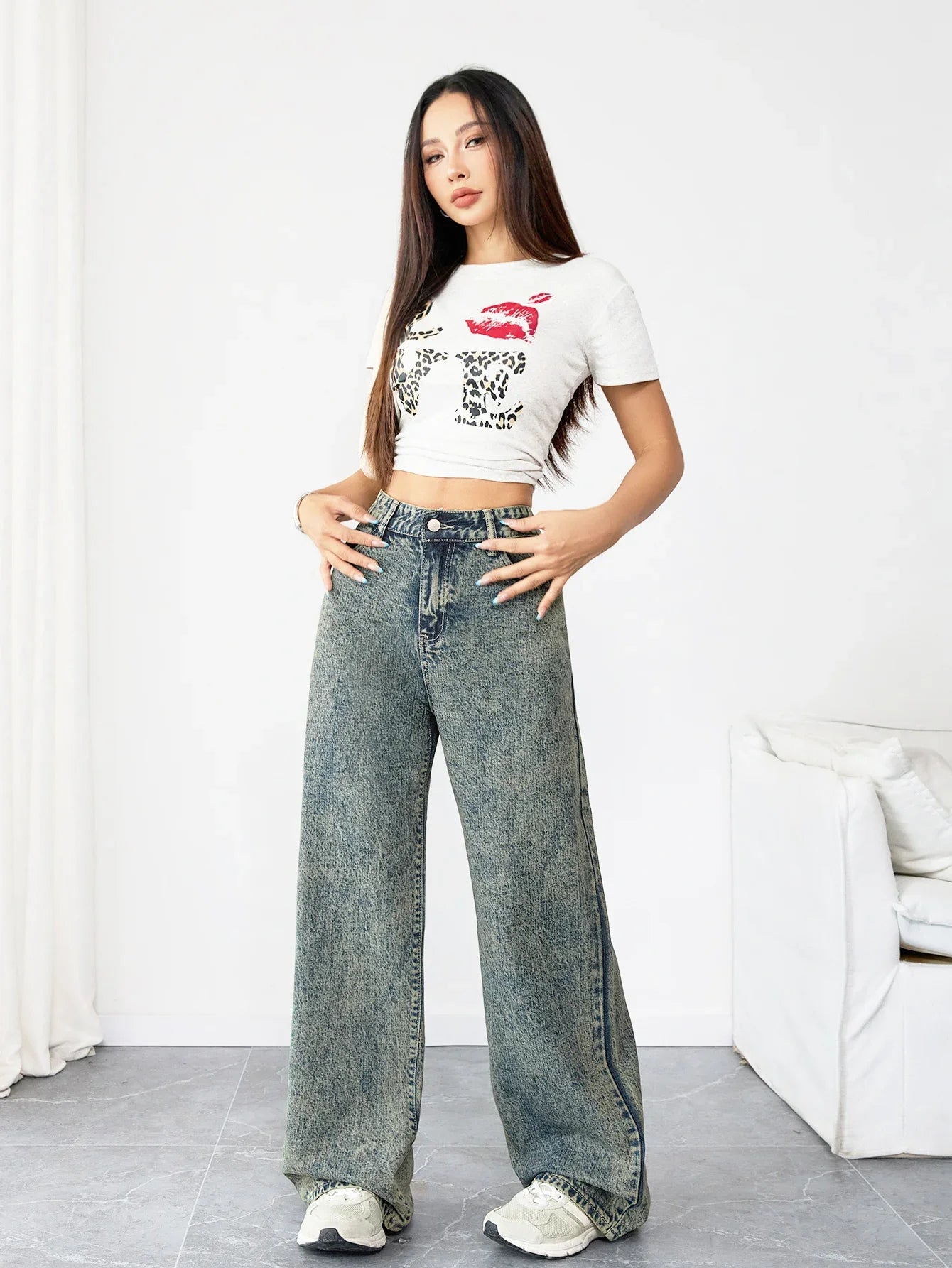 👖 Chic Wide-Leg Vintage Denim Jeans ✨