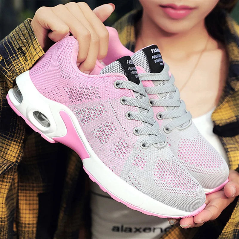 Women’s AirRun Sneakers 👟🤍