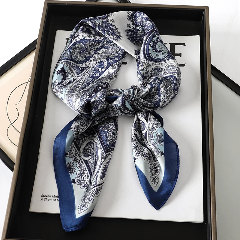 Women’s Luxury Cat Print Silk Square Scarf (70cm)