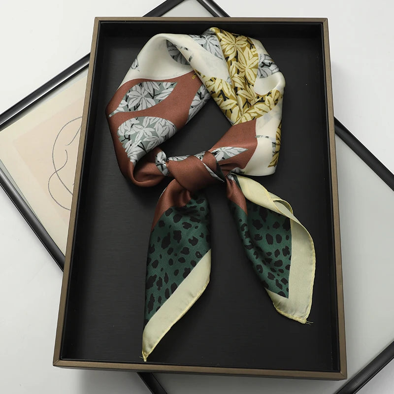 Women’s Luxury Cat Print Silk Square Scarf (70cm)