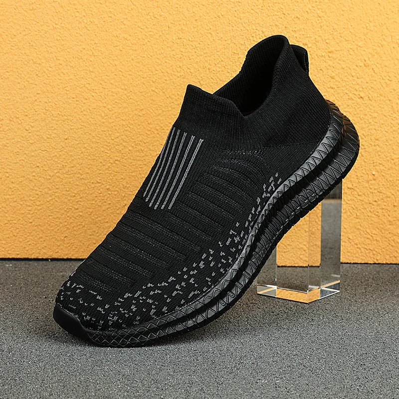 Men Breathable Slip-On Mesh Sneakers 👟