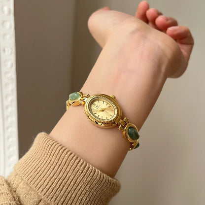 Elegant Oval Women Quartz Watch | Slim Alloy Strap Fashion Wristwatch ⌚✨