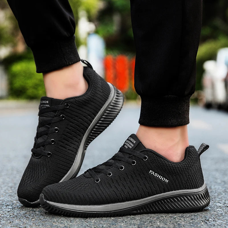 Men’s Lightweight Mesh Running Sneakers