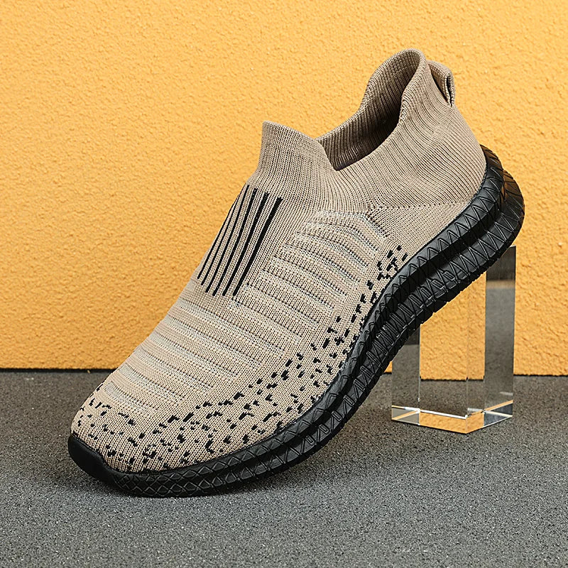 Men Breathable Slip-On Mesh Sneakers 👟