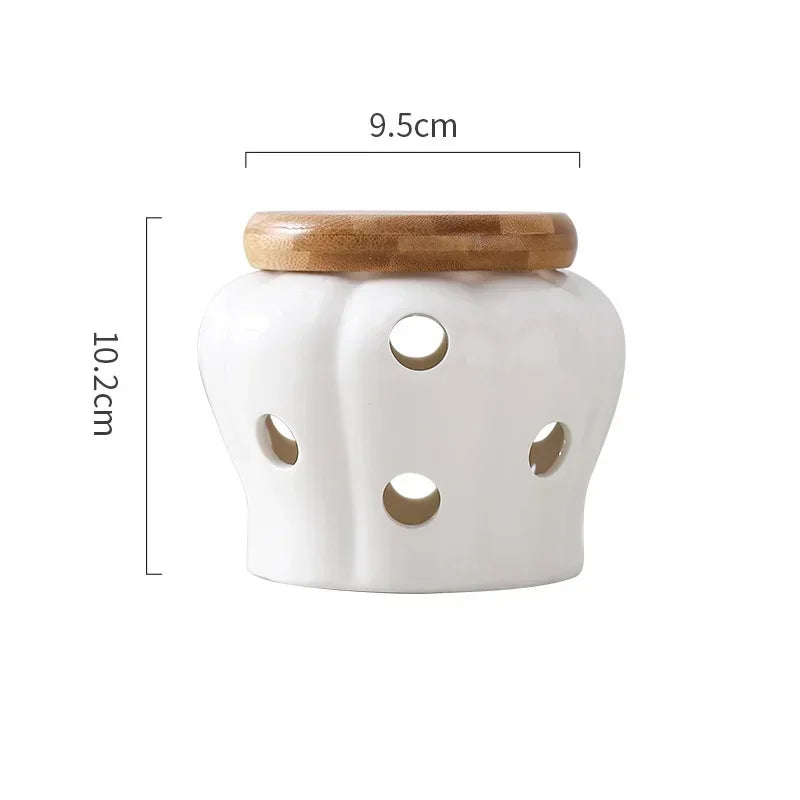 🧄 Creative Ceramic Garlic Storage Jar – Ventilated Kitchen Organizer