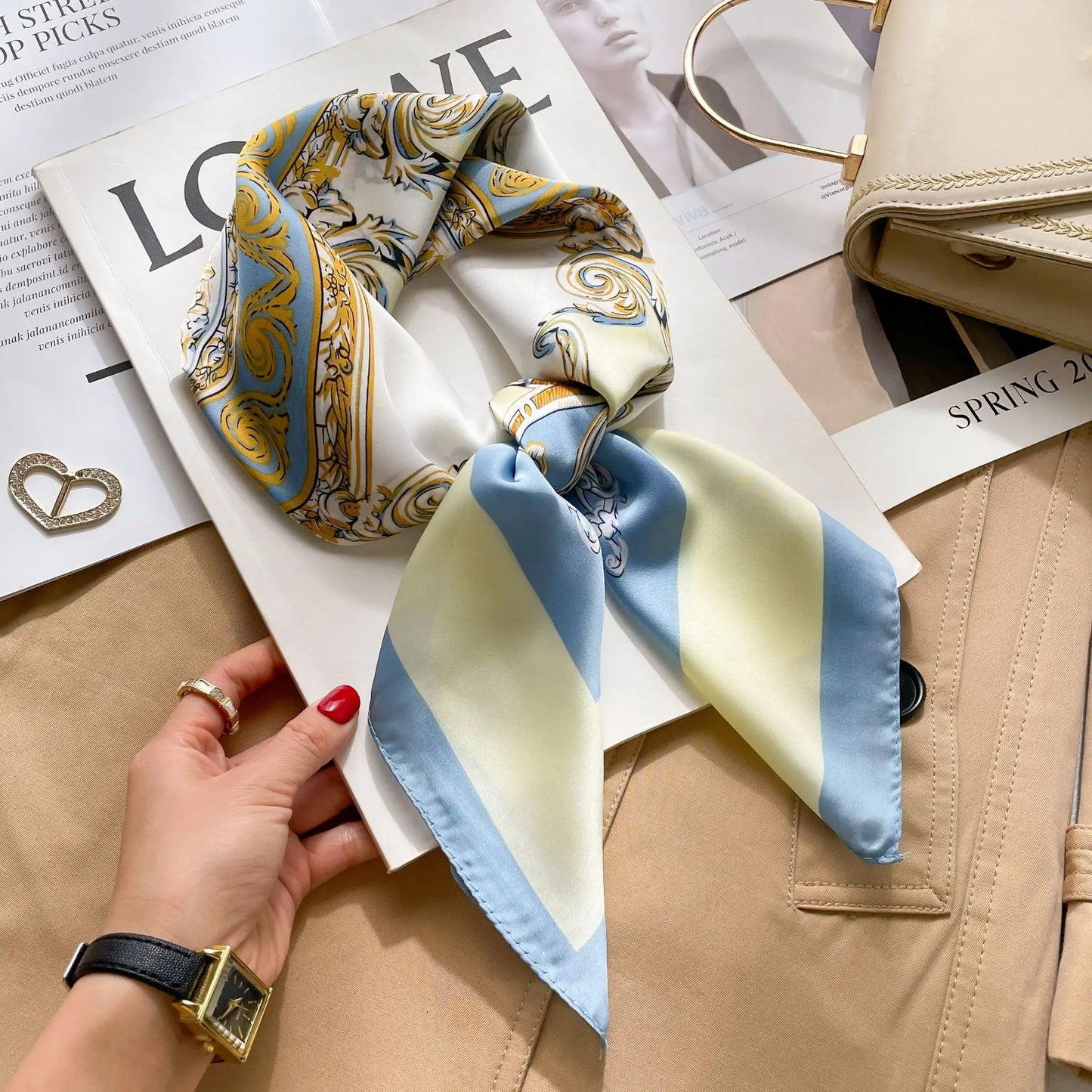 Women’s Luxury Cat Print Silk Square Scarf (70cm)