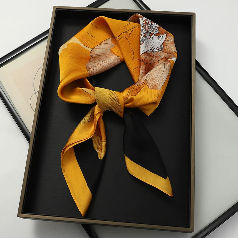 Women’s Luxury Cat Print Silk Square Scarf (70cm)