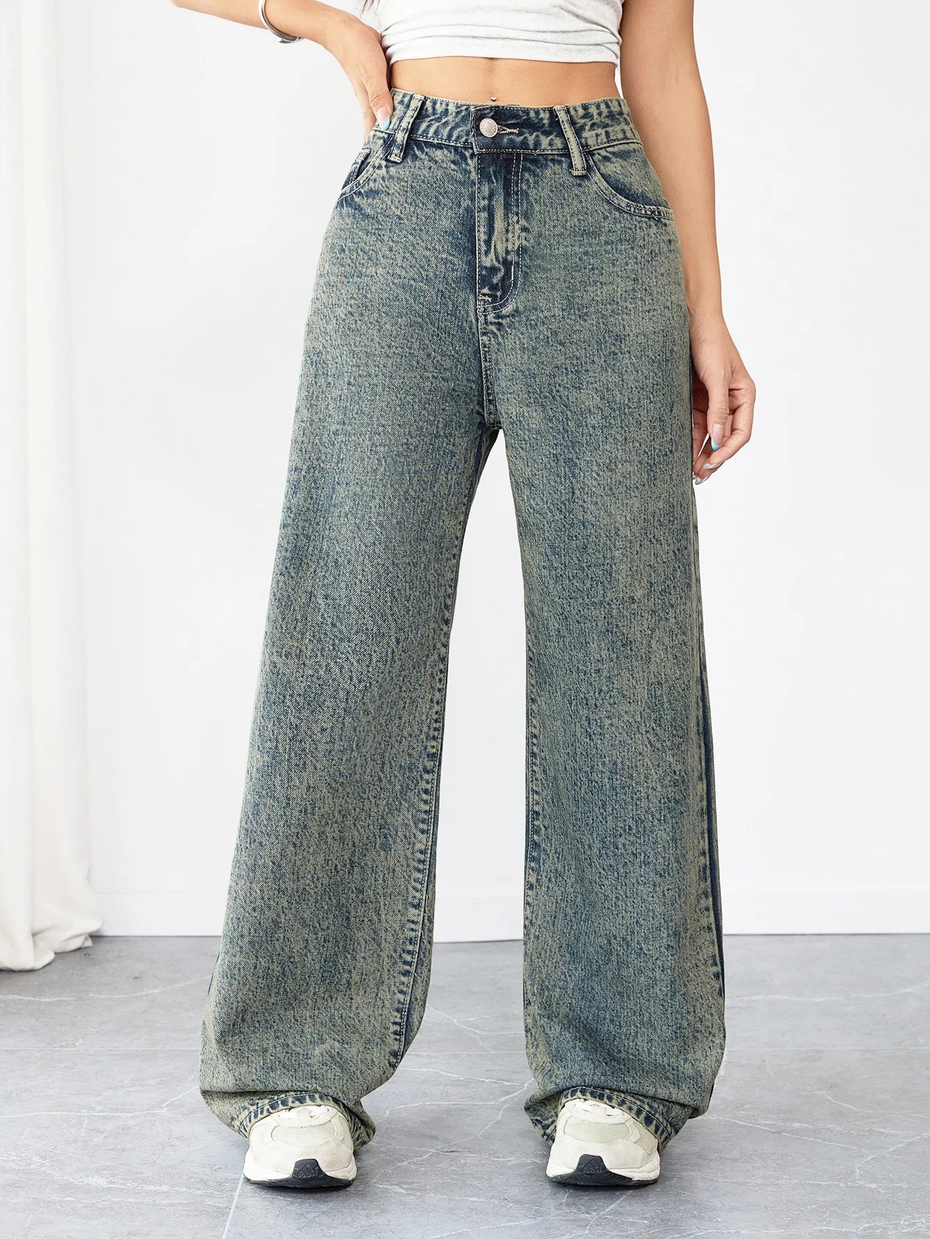 👖 Chic Wide-Leg Vintage Denim Jeans ✨