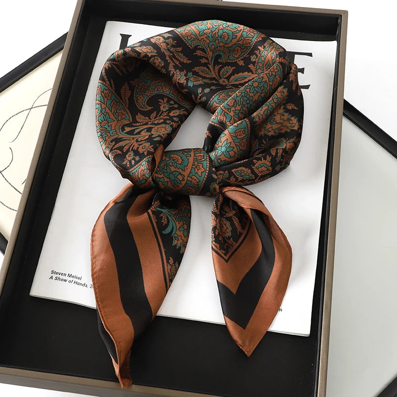 Women’s Luxury Cat Print Silk Square Scarf (70cm)