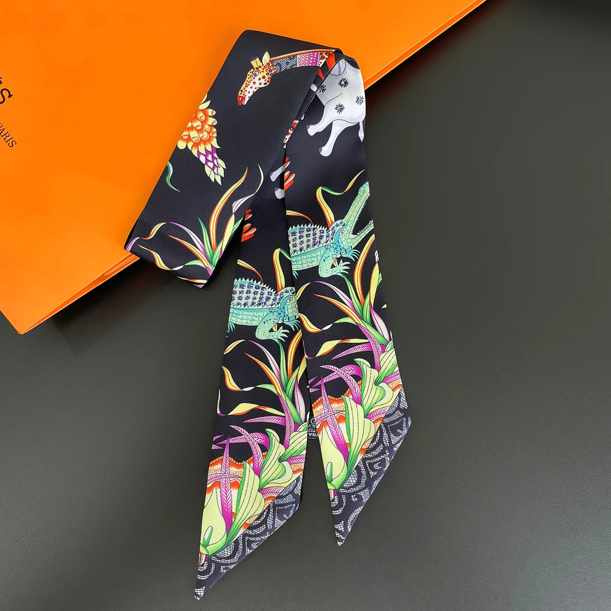 🧣 Glomexia Printed Silk Hair Scarf – Elegant Slim Fashion Wrap ✨