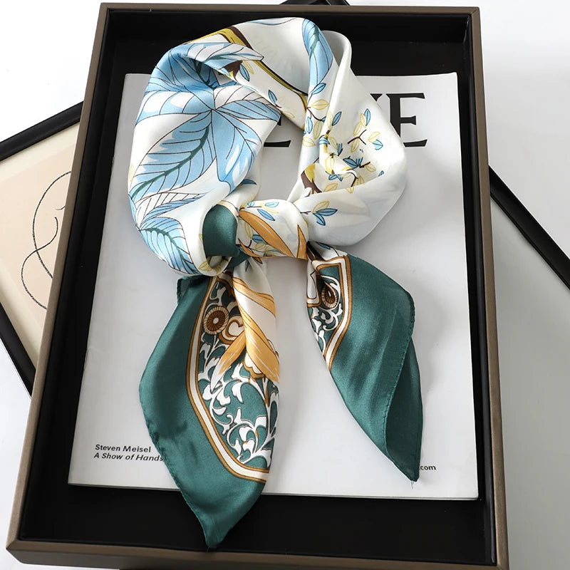 Women’s Luxury Cat Print Silk Square Scarf (70cm)