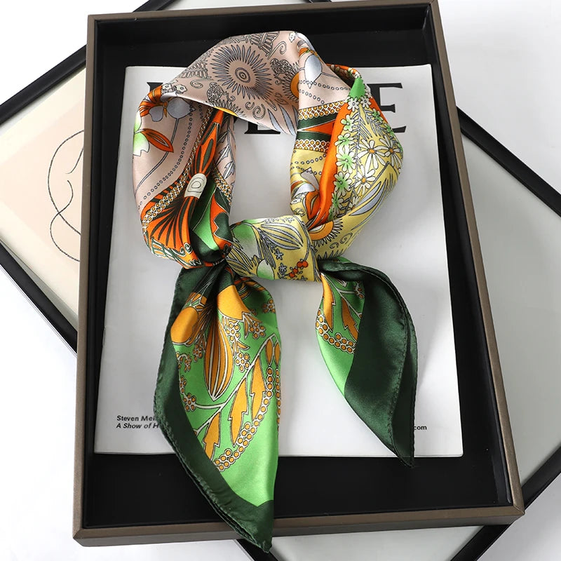 Women’s Luxury Cat Print Silk Square Scarf (70cm)