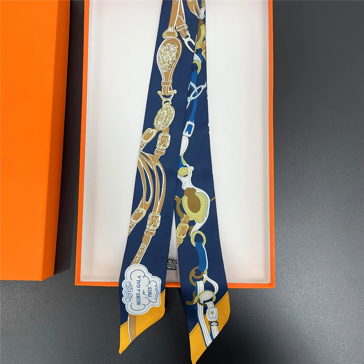 🧣 Glomexia Printed Silk Hair Scarf – Elegant Slim Fashion Wrap ✨
