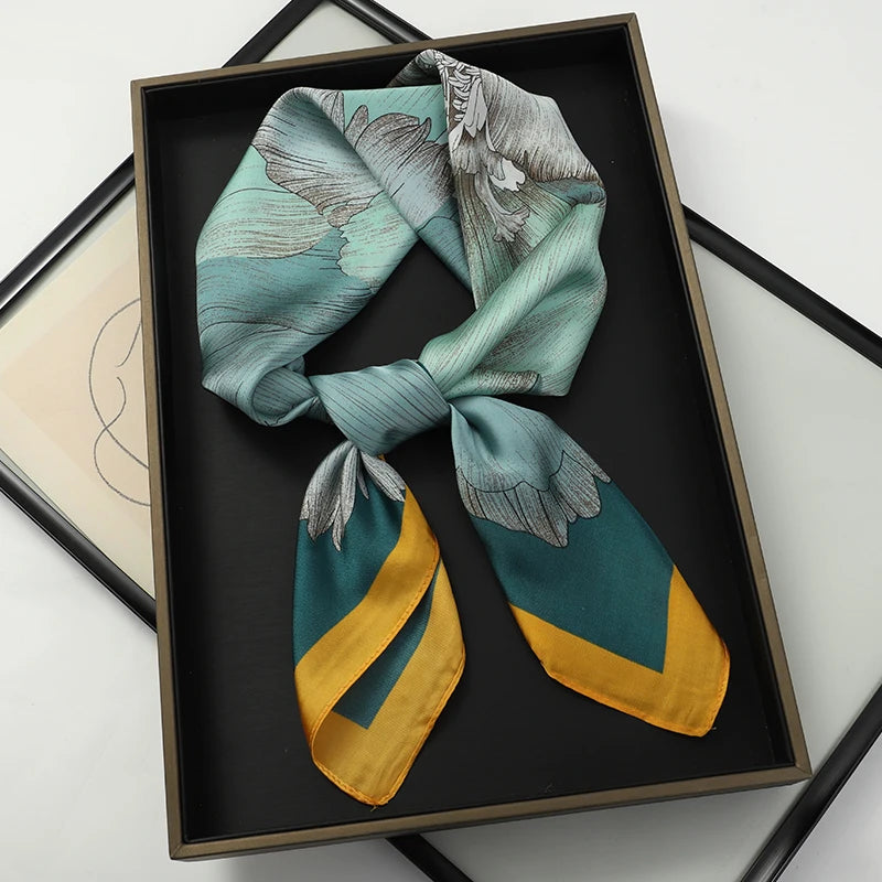 Women’s Luxury Cat Print Silk Square Scarf (70cm)