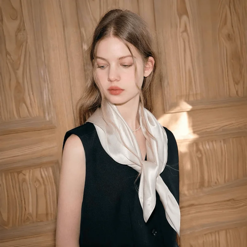 🧣 Glomexia 70x70 Fashion Square Scarf – Elegant Travel Hair Wrap ✨
