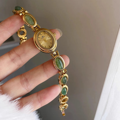 Elegant Oval Women Quartz Watch | Slim Alloy Strap Fashion Wristwatch ⌚✨