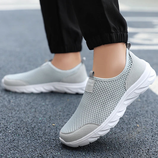 Men’s BreezeRun Sneakers 👟🔥